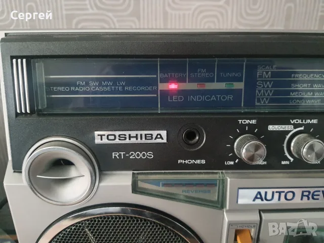 Касетофон Toshiba rt200, снимка 2 - Радиокасетофони, транзистори - 55748496