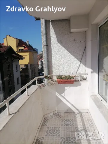 Дава се под наем просторен тристаен апартамент 130 м2 чиста площ до Римската стена, снимка 5 - Апартаменти - 49414968