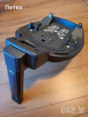 Столче за кола Peg Perego Primo Viaggio Lounge + въртяща база Base Giro, снимка 5 - Столчета за кола и колело - 55977937