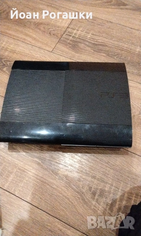 PlayStation 3 + 1 джойстик кабел и три игри 