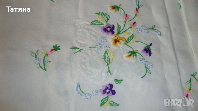 ПОКРИВКИ  за маса  --БРОДЕРИИ И АПЛИКАЦИИ, снимка 15 - Декорация за дома - 51709723