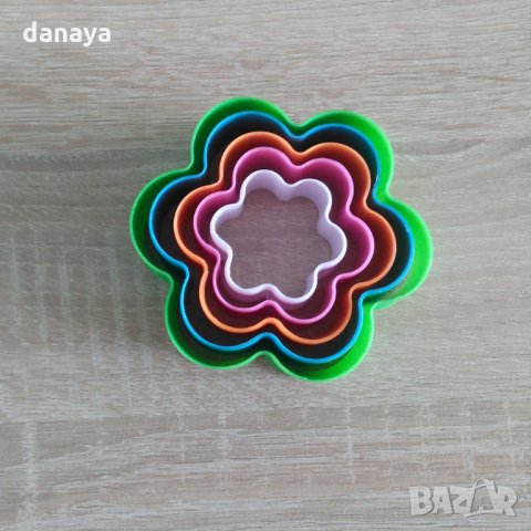 573 Формички за сладки цвете резци за тесто бисквити курабии 5бр в комплект, снимка 4 - Форми - 35105892