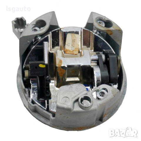 Бутон отваряне заден капак BMW 1 Series (E87) 2004-2011 ID: 158997, снимка 2 - Части - 53960836