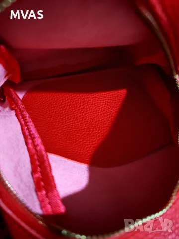 Нова червена крос боди малка раничка, снимка 5 - Раници - 50382168