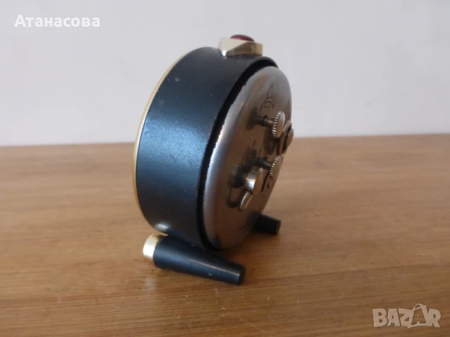 Будилник Мир Слава часовник черен корпус, снимка 10 - Антикварни и старинни предмети - 51001407