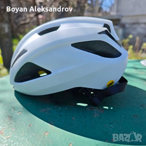 КАСКА SPECIALIZED ALIGN II HLMT MIPS WHT SM/MED 52-56CM, снимка 2 - Аксесоари за велосипеди - 54135280