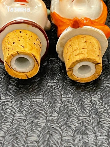 Vintage Hand-Painted German Porcelain Bottle Pourer Stoppers, снимка 4 - Антикварни и старинни предмети - 53089703