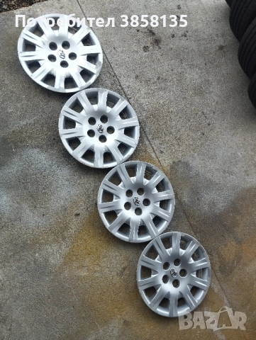 Оригинални тасове Toyota 16 , снимка 2 - Аксесоари и консумативи - 52016762