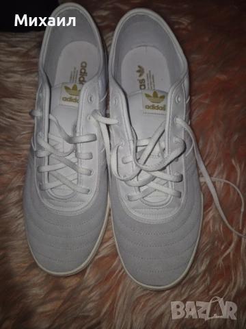 Маратонки адидас