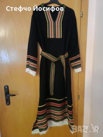 Българска носия, снимка 7 - Антикварни и старинни предмети - 53382048