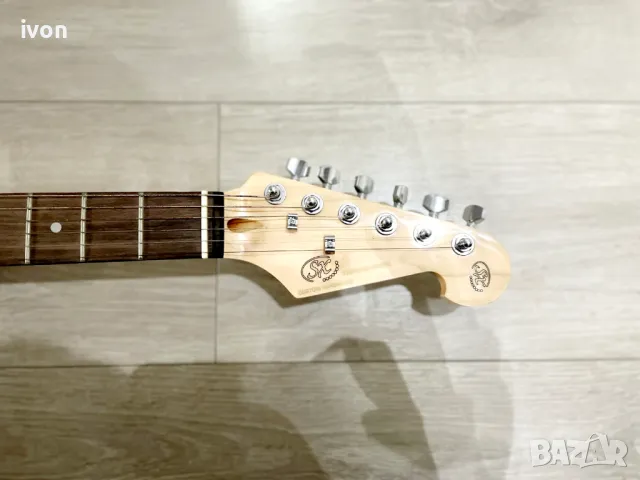 Електрическа китара, снимка 3 - Китари - 49765004