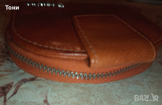 ESQUIRE Оригинал Ново Кожено Дамско Портмоне , снимка 7 - Портфейли, портмонета - 52346534