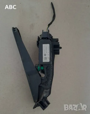 Потенциометър / педал газ Passat B6 , снимка 3 - Части - 48392256