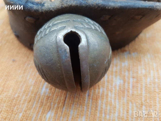 Бронзова хлопка звънец орехче , снимка 3 - Антикварни и старинни предмети - 52583254