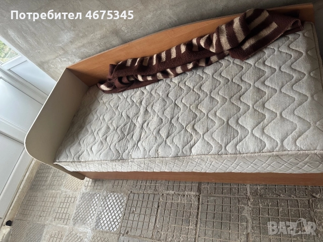 Продавам легло 190/82, снимка 2 - Дивани и мека мебел - 52748954