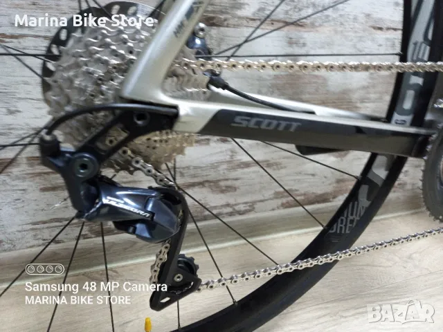 Карбонов шосеен велосипед Scott Addict RC 15 Ultegra Disc Fulcrum , снимка 4 - Велосипеди - 41647942