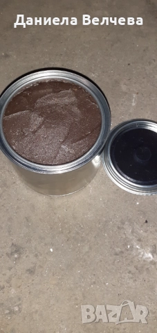 Кафява боя за обувки вакса 