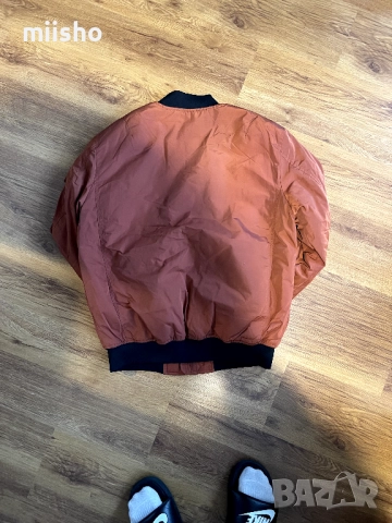 Спортно Яке (Bomber Jacket) “Pull and Bear” размер L, снимка 2 - Якета - 51975379