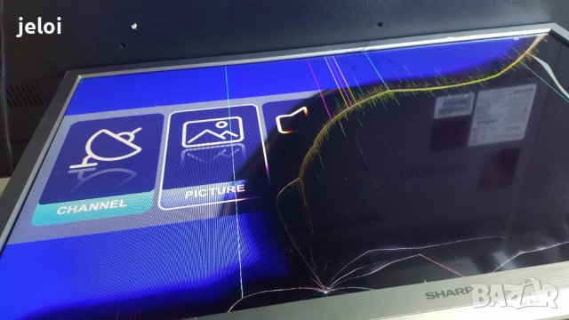 LC-24CHE4000ES счупена матрица, снимка 1