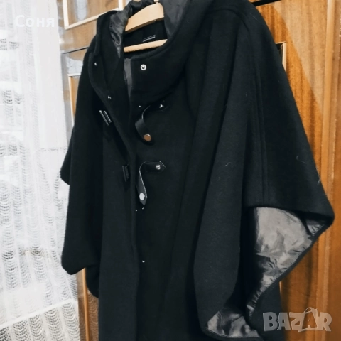 Дамско палто в черно тип пелерина с качулка, снимка 4 - Палта, манта - 52592416