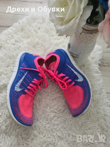 Дамски маратонки NIKE, снимка 5 - Маратонки - 56450970