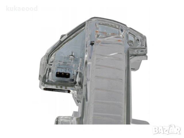 Мигач в огледало за VW Passat B8, снимка 3 - Части - 54201783