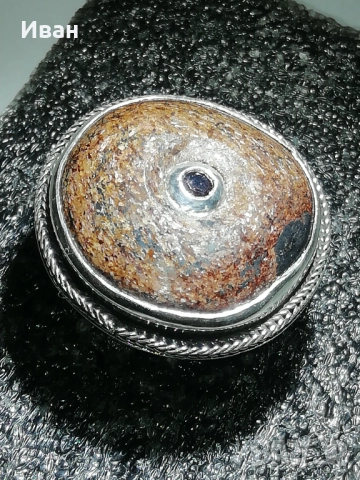 Сребърен пръстен със Сапфир и Слънчев камък , снимка 2 - Пръстени - 46999237