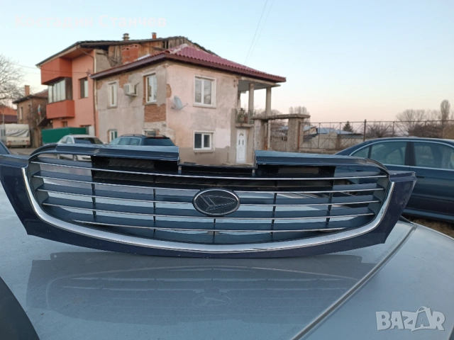 Предна броня и решетка за Daihatsu Terios I, снимка 2 - Части - 54007457