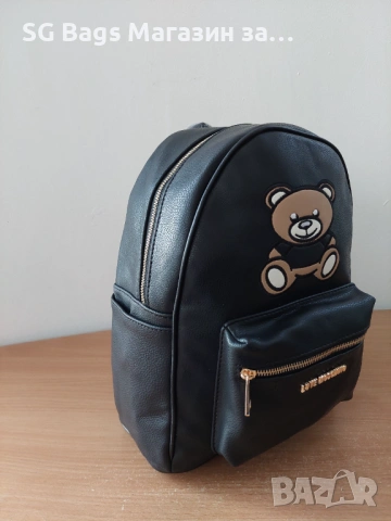 Moschino дамска чанта тип раница дамсса раница код 117, снимка 4 - Раници - 47407048