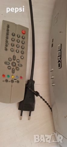 Продавам телевизор соц ретро работещ, снимка 2 - Телевизори - 53199116