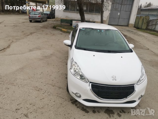Peugeot 208 1.6 e-HDI, снимка 8 - Автомобили и джипове - 39703562