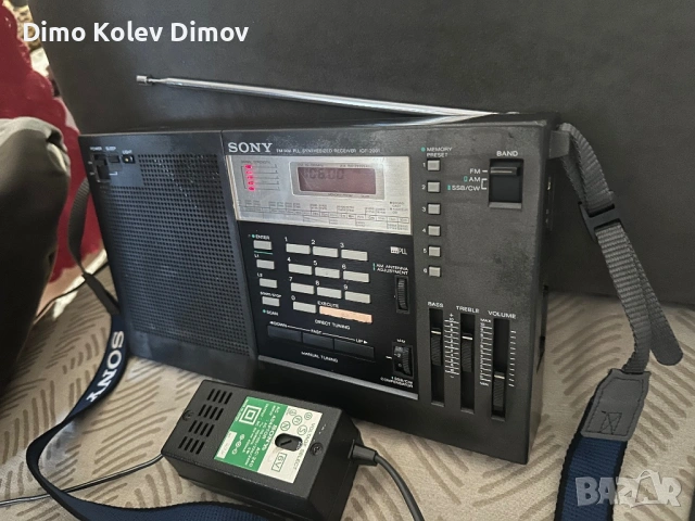 SONY ICF 2001 Радио със Оригинално зарядно, снимка 4 - Радиокасетофони, транзистори - 53934469