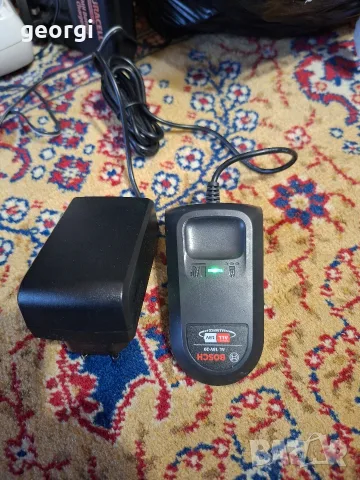 зарядно Bosch AL 18V-20 , снимка 2 - Винтоверти - 56450726