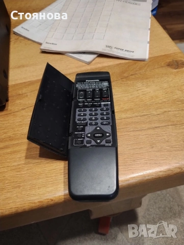 Видеокасетофон Panasonic, снимка 8 - Плейъри, домашно кино, прожектори - 53134423