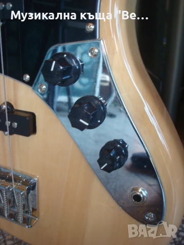 Бас китара, снимка 5 - Китари - 54111218