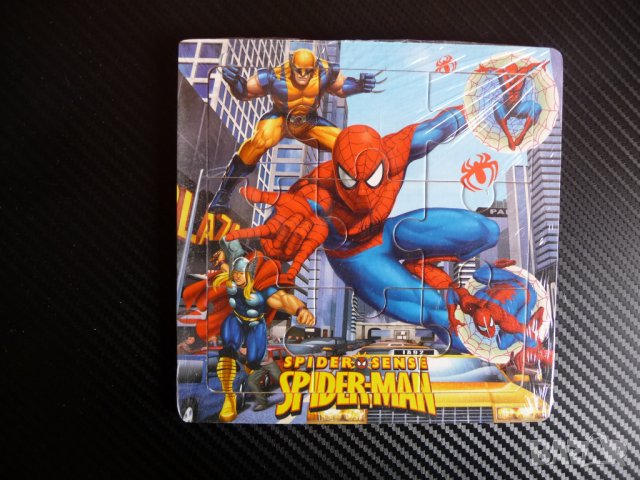 Spiderman дървен пъзел Marvel Спайдърмен човека паяк екшън  , снимка 1 - Образователни игри - 40065576