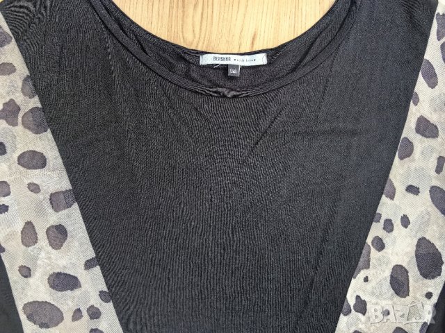 Дамска тениска Bershka,  size S, 100%вискоза, с тюл с леопардови мотив, като нова, снимка 4 - Тениски - 29005561