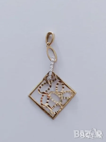 Красива златна висулка, снимка 2 - Колиета, медальони, синджири - 51848341