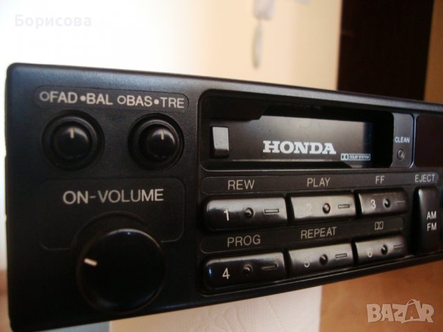 Продавам оригинална аудио система за Хонда Акорд
