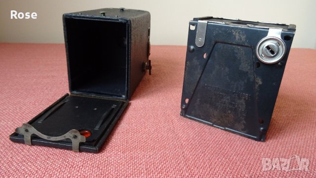 ANTIQUE Box Camera KODAK Brownie No. 2- 1920год,фотоапарат, снимка 2 - Антикварни и старинни предмети - 31637914