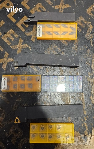 ножове за струг