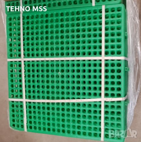 Пластмасови подови решетки за клетки за зайци, Дъна 59х59 см, Комплект 10 броя, снимка 4 - За гризачи - 42652412