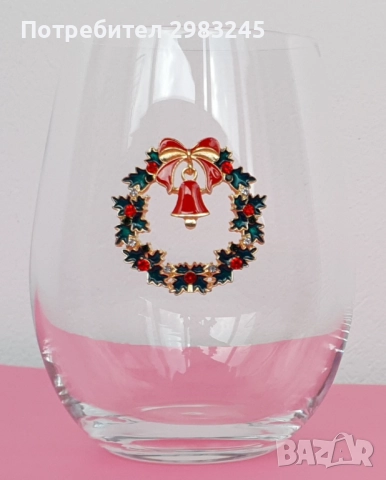 Декорирана стъклена коледна чаша
