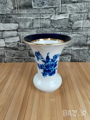 Ваза - Royal Dux