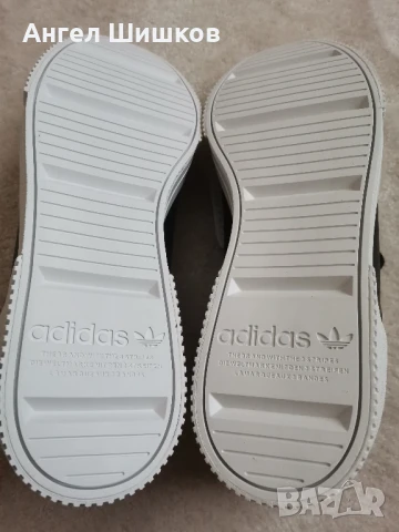 Кецове Аdidas Court Touring 42 2/3, снимка 3 - Кецове - 50580316