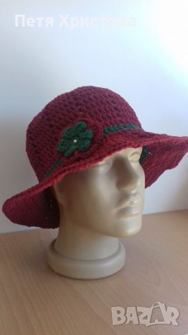 Ръчно изплетени шапки, снимка 8 - Шалове - 38393060