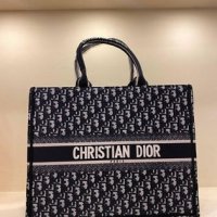  Christian Dior дамска чанта, снимка 1 - Чанти - 42618772