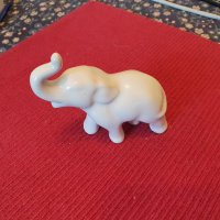 Слонче - статуетка от Индия №4 порцелан , снимка 1 - Статуетки - 42082269