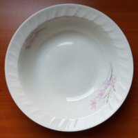 Дълбоки чинии от порцелан на Изида, снимка 3 - Чинии - 37697840