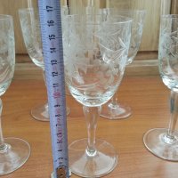 Ретро чаши за вино гравирани , снимка 2 - Антикварни и старинни предмети - 37348100